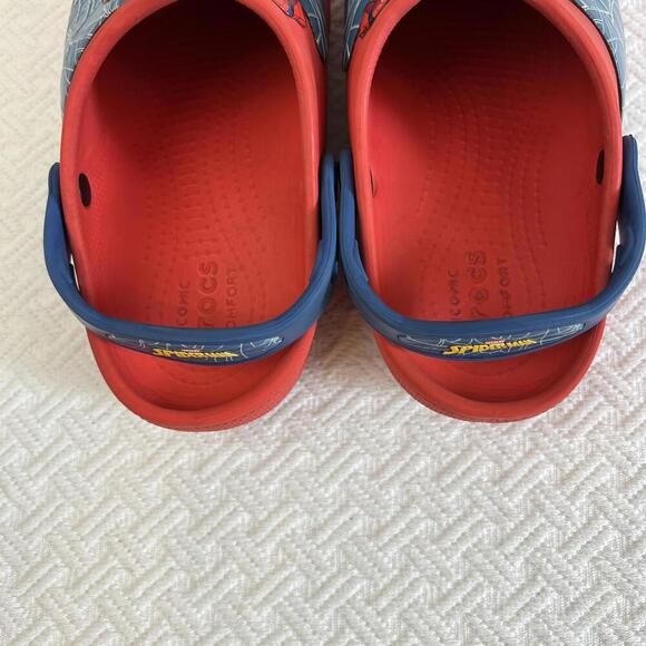 Crocs Juniors Size 3 Blue Red Spiderman Light Up Marvel Kids Slip on Shoes - Picture 5 of 11